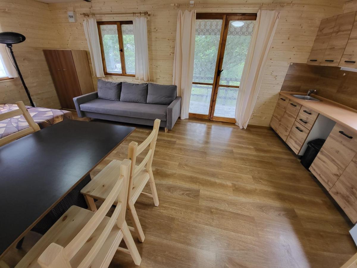 Toska Rekreacni Stredisko Villa ปรอสเชดนี เบชวา ภายนอก รูปภาพ