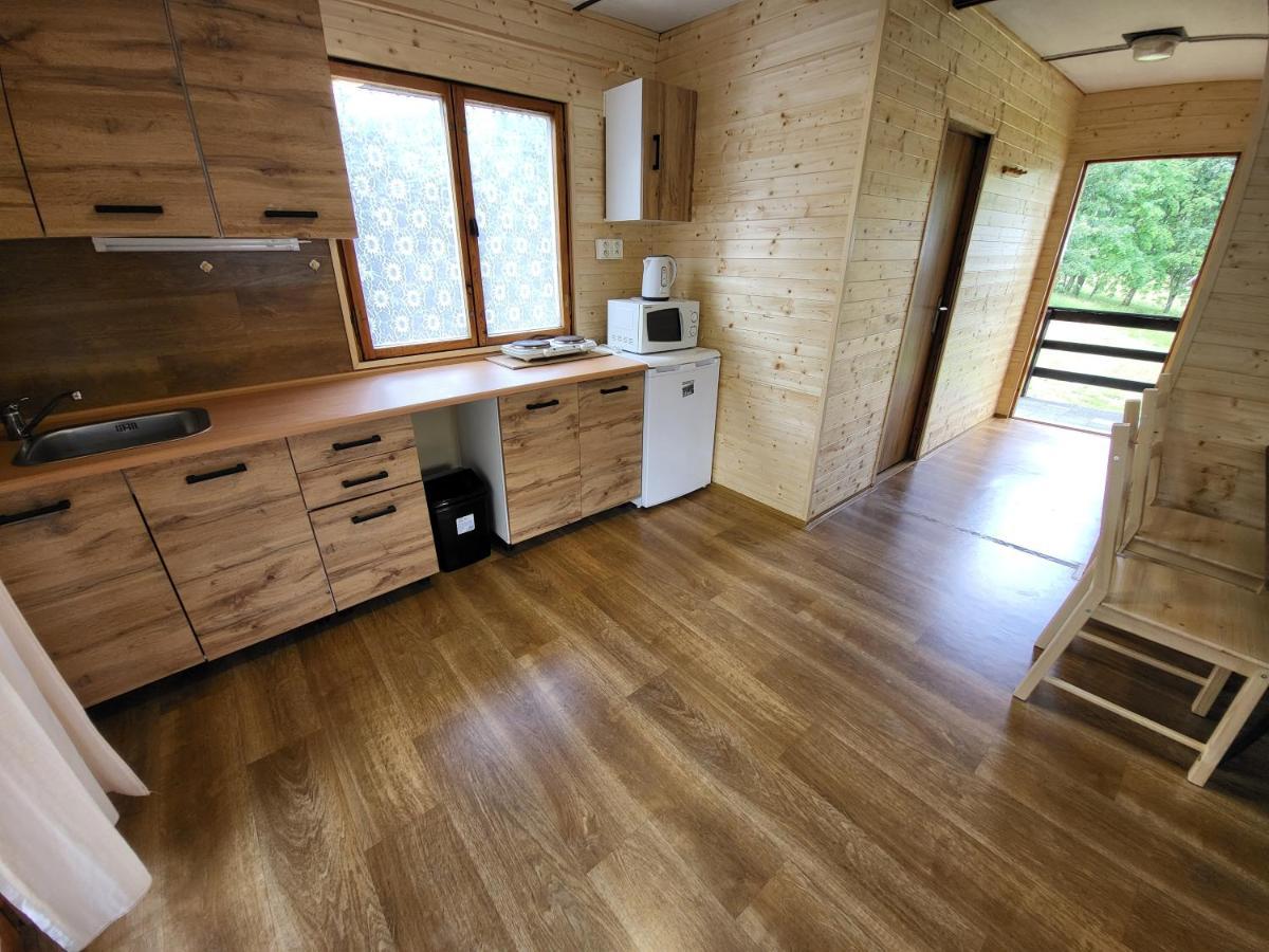 Toska Rekreacni Stredisko Villa ปรอสเชดนี เบชวา ภายนอก รูปภาพ