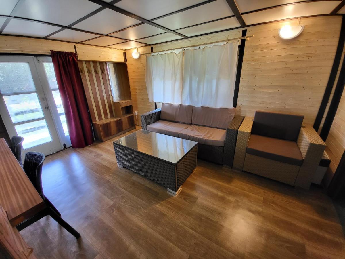 Toska Rekreacni Stredisko Villa ปรอสเชดนี เบชวา ภายนอก รูปภาพ