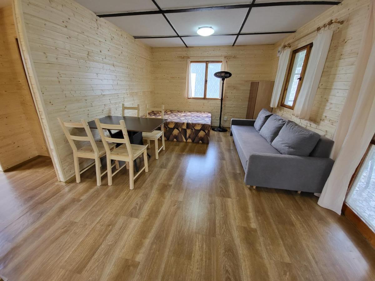 Toska Rekreacni Stredisko Villa ปรอสเชดนี เบชวา ภายนอก รูปภาพ